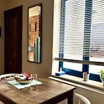 Nina\'S Place In The City Center