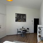 Studio Issa