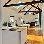 Superbe Loft En Plein Coeur Du Centre-Ville !
