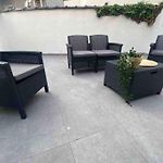 Superbe Appartement Full Equipe Avec Une Cour Exterieur