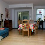 Eya House, Cozy, Bright & Well Located