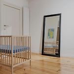 Cosy Eu Apartment - Central, Parking, Terrace