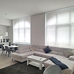 Louise Luxe Stay In Central Brussels