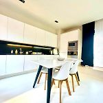 Elegant Central Apartment Quiet And Bright