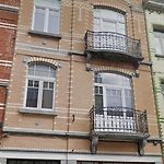 Pb155, Balcony With Street View