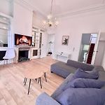 Schuman Square Residence