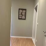 Elegant Renovated Apartment 2 Bedrooms Close To Transport