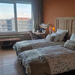Romantics Rooms In Brussels Sky