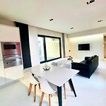 Elegant Central Apartment Quiet And Bright