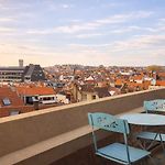 Stylish Apartment In Eu District Stunning Views
