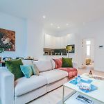 Catherine Residence By Sweett