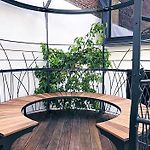 Latroupe Hotel Jardin Secret