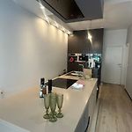 Spacious Family Home For 6 To 8 Guests With 3 Bedrooms And 2 Bathrooms Between Brussels City Center And Brussels Airport