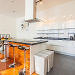 Spacious House With Large Garden In Jette