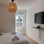 Chic Apartment Chatelain - Parking Calm