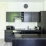 Eu Central Apartment - Parking, Quiet, Bright