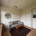 Bright Apartment Overlooking Tenbosch Park