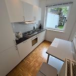 Beautiful Apartment With Garden