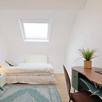 Exceptional 10Bd Home - Prestige Area Bxl