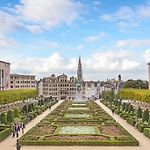 Super Flat Next Grand Place
