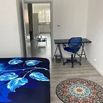 Dreamland Eu, Appartement