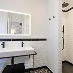 Fabulous In Chatelain Area Appartement Brussel