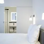 Fabulous In Chatelain Area Appartement