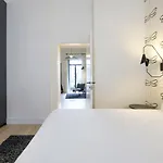 Fabulous In Chatelain Area Appartement *