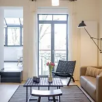 Fabulous In Chatelain Area *