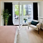 Splendid & Cosy Studio - Perfect Location 'stephanie-louise Area' * Brussel