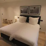 Grand Place Apartments 4