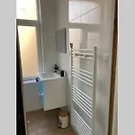 Magnifique Au 2eme Etage, A Proximite De La Gare Du Midi!