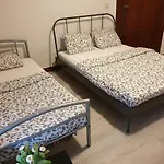 Group 2 Bedroom Apartment For 5