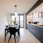 Fabulous In Chatelain Area Brussel