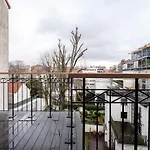 Fabulous Apartments In Chatelain Area