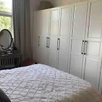 Parc Astrid: Superbe Appartement En Residence