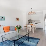 Royal Design Residence