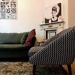 Appartement Belle Epoque Close To Eu, Nato & Rtbf