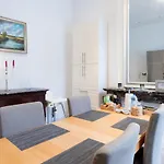 Comfortable Apartments City Center