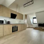 Charming Duplex On The Canal Brussels