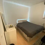 Chambre, Salle Sport, Grand Patio, Salle De Bain - Luxueux Appartement Idealement Localise Dans Le Centre De Bruxelles