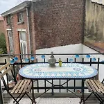 De Charme Dans Maison De Maitre Bruxelloise Brussel