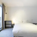 Magnificent 2 Bedroom Duplex + Terrace Ixelles