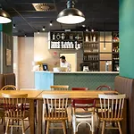 Latroupe Grand Place Hostel