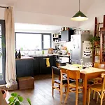 Duplex Chaleureux Et Atypique, Proche Centre