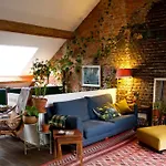 Duplex Chaleureux Et Atypique, Proche Centre