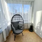 Cosy Two Bedroom Apartment In Brussels