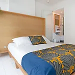 Happy Boutique - Grand Place Hotel