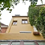Holiday Home Sablon Justice Brussels