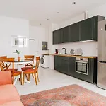 Cozy Apartment In Brussels